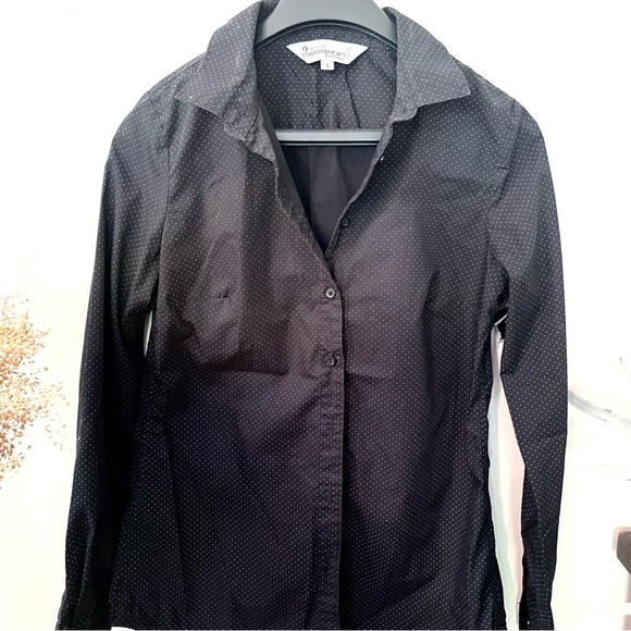 Polka dots button up feminine collared Shirt in dark navy blue - Picture 4 of 7